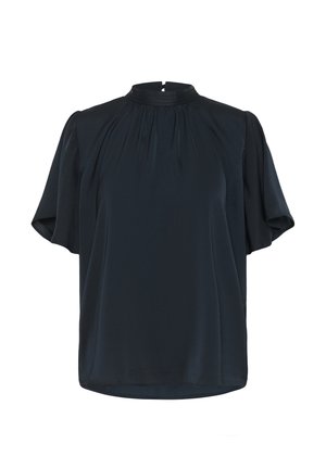 Blusa negra de mangas cortas y cuello alto, con pliegues en los hombros y una tela ligera y suave. Corte simple y relajado.