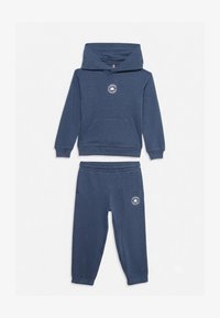 Δεν επιλέχθηκε, converse navy