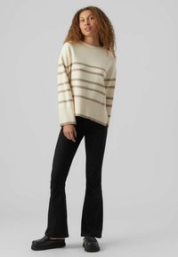 Vero Moda VMSABA LS O-NECK STRIPE GA NOOS - Maglione - birch