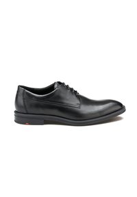 Chaussure habillée en cuir noir avec une finition lisse, bout rond, design à lacets et semelle en caoutchouc noir texturé. Présente des accents de couture minimalistes.