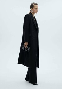 Mango MARYKATE - Klasický kabát - black