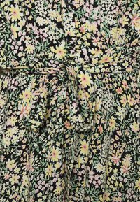 ONLY Petite ONLFREDERIKKE V NECK BELT DRESS  - Vestido de dia - cloud dancer