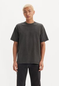 Levi's® RED TAB™ VINTAGE TEE - T-shirts basic - pirate black