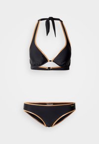Černý bikiny set se zavazovacím topem s detaily zlaté lemování a zapínáním na sponu, doplněný spodním dílem se stejnými akcenty.