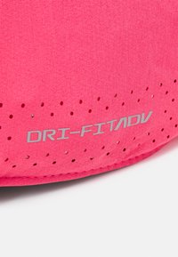 Nike Performance ADVANTAGE CLUB UNISEX - Sapka - aster pink/hot punch