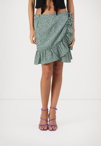 ONLY - ONLOLIVIA WRAP SKIRT - Mini skirt - chinois green Thumbnail Image 1