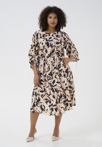 Kaffe Curve - KCPACA - Day dress - beige black peach blurry leaf Thumbnail Image 1
