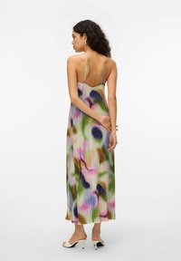 Vero Moda VMKENDAL LANGES - Maksi garuma kleita - aloe wash