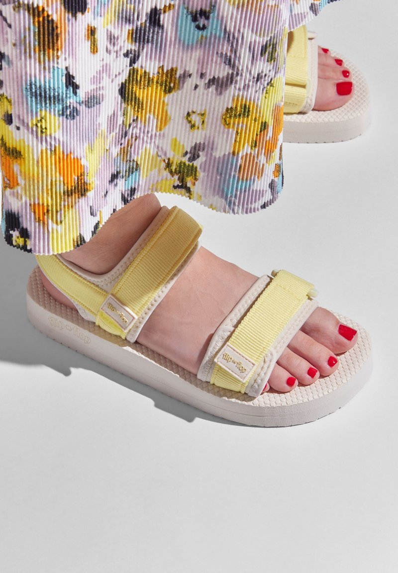 flip*flop COMFY TREK - Platform sandals - citric offwhite