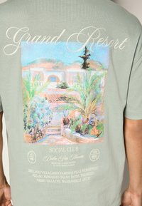 Next SCENE GRAPHIC  - T-Shirt print - green