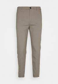 Geruite broek in beige en bruin, met een getailleerde pasvorm, een voorknopsluiting en een gladde textuur met een lichte glans.