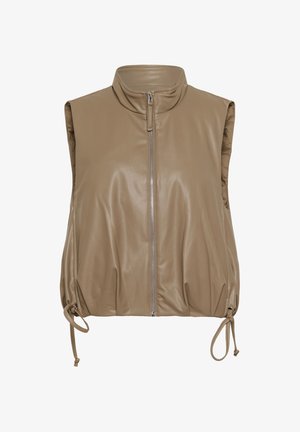 Varrukateta tumepruun nahast vest kõrge kraega, esikinnis tõmblukuga ja reguleeritavate paeladega ääres.