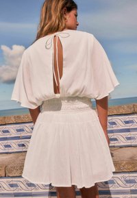 Next REGULAR FIT - SHIRRED WAIST  - Jumpsuit - white