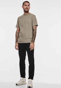 Street One MEN IN UNI - Jednoduché tričko - beige