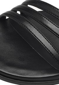 Tamaris Sandaalid - black