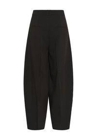Pantalon noir taille haute à jambes larges avec plis devant, passants pour ceinture et deux poches latérales inclinées, présenté sur un fond blanc.