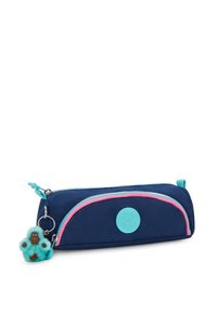 Marine blauwe etui met roze accenten, voorzien van een rond logo en een turquoise rits. Inclusief een fluffy blauwe aap sleutelhanger. Duurzaam materiaal.
