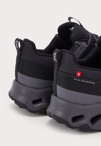 On CLOUDHORIZON   - Hikingschuh - black   eclipse