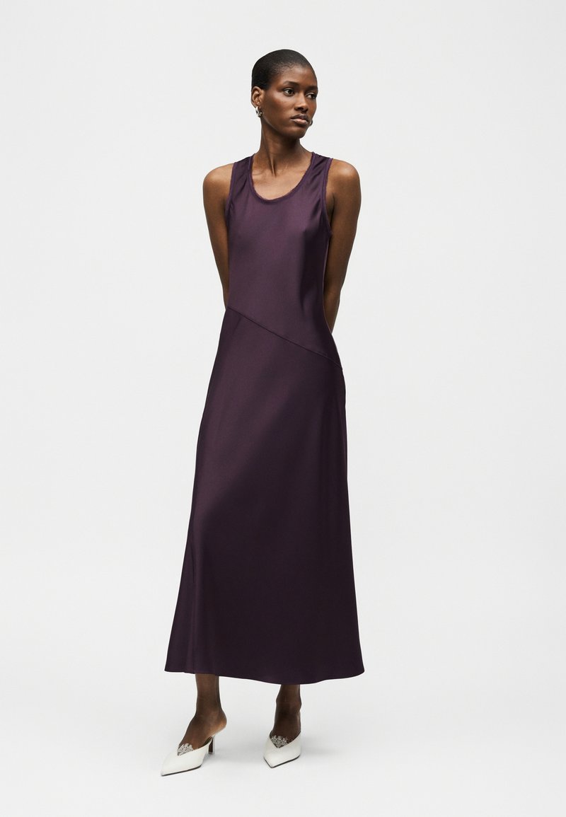 white christmas dresses Aubergine Dress