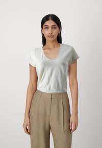 DRYKORN AVIVI - Basic póló - brown