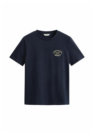 Navyblauw T-shirt met korte mouwen, een ronde hals en een klein beige "GANT 1949 American Sportswear" logo op de linkerborst.