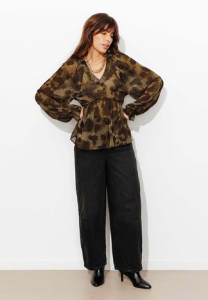 EN IMPRIMÉ - Blouse - imprimé kaki