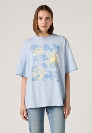 Levi's® SHORT STACK TEE - Μπλουζάκι με στάμπα - lse_seashell grid kentucky blue