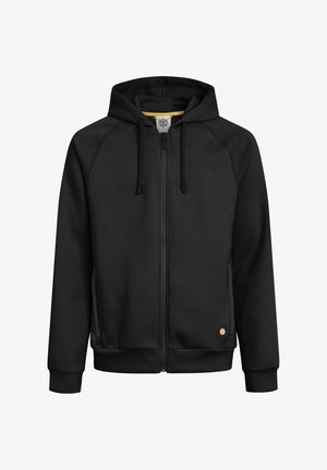 Schwarzer Zip-Hoodie mit Kordelzugkapuze, Fronttaschen, gerippten Bündchen und Saum sowie einem kleinen, runden, hellbraunen Logo nahe der unteren Tasche.