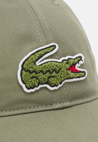 Lacoste Sapka - khaki
