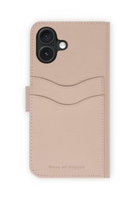 Rózsaszín bőr telefonvédő tok két kártyahellyel, varrott szélekkel és alul dombornyomott logóval. Okostelefon védelmére és tárolására lett tervezve.