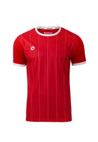 Rotes Sporttrikot mit kurzen Ärmeln, weißen Akzenten und vertikalen Nadelstreifen; mit Logo auf der linken Brust und Rundhalsausschnitt.