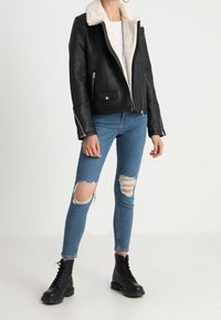 Even&Odd Giacca in similpelle - black