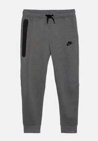 Nike Sportswear TECH PANT WINTERIZED - Verryttelyhousut - smoke grey/black