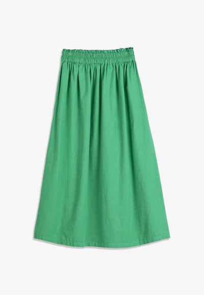 Zielona spódnica do kolan z marszczonym elastycznym pasem i sylwetką w kształcie litery A, wykonana z lekkiego materiału.