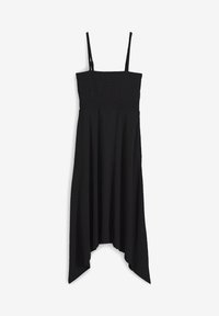 Černé šaty s nastavitelnými ramínky, smockovaným korzetem a volnou, asymetrickou spodní částí. Vyrobeny z lehkého materiálu s texturovaným povrchem.