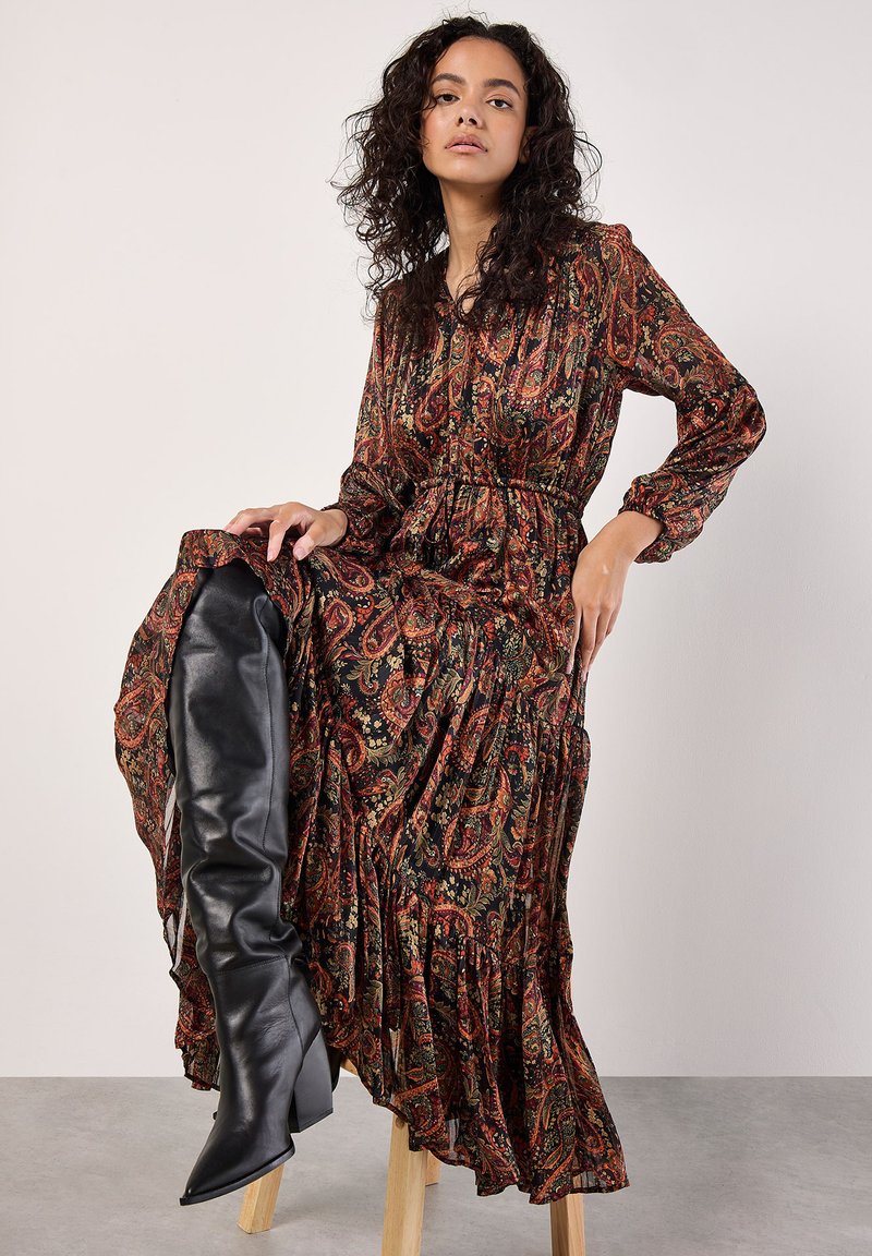 Apricot PAISLEY SPARKLE Day dress black Zalando