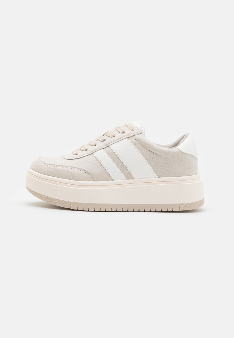 Madden Girl NAVIDA - Joggesko - white ice