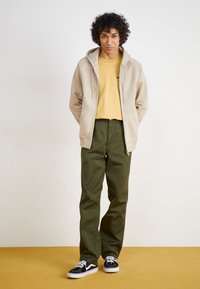 Thumbnail Image 3