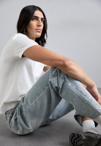 Noon Goons FLY DAZE PANT - Jean boyfriend - stone wash