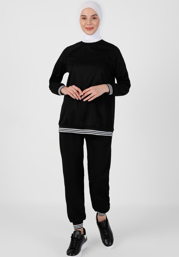 SET TAVIN - Trainingsanzug