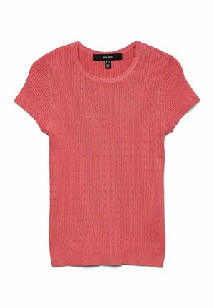 Haut en tricot rose à manches courtes avec motif côtelé et ajouré, encolure ronde, et étiquette portant la mention "Vero Moda" sur fond blanc.