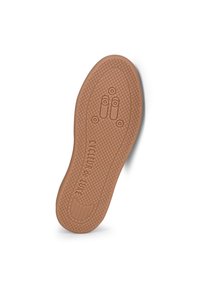 Schoenzool met een gestructureerd bruin rubberen materiaal, voorzien van een patroonoppervlak en centrale uitsparingen voor grip en flexibiliteit.