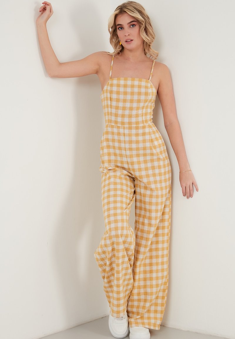 LELA SLIM FIT Jumpsuit mustard color/senf Zalando.de