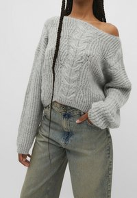Stradivarius Strickpullover - metallic grey