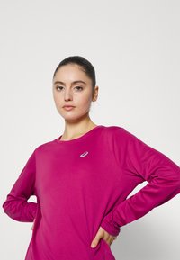 ASICS CORE TOP - Camisola de manga comprida - fuchsia red