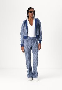 Lacoste Treningo apatinė dalis - blue