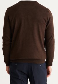 AC&CO / ALTINYILDIZ CLASSICS Strickpullover - brown