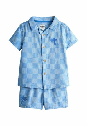 Lyseblå ternet kortærmet skjorte med knapper og krave til småbørn samt matchende shorts, begge med små broderede palmetræs-motiver.