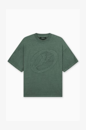 Groene katoenen t-shirt met een relaxte pasvorm, voorzien van een reliëflogo binnen een ovaal aan de voorkant. Korte mouwen en een ronde hals.