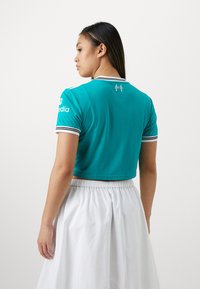 adidas Originals LIVERPOOL FC 25/26 THIRD JERSEY CROP - Športne kratke hlače - sea green